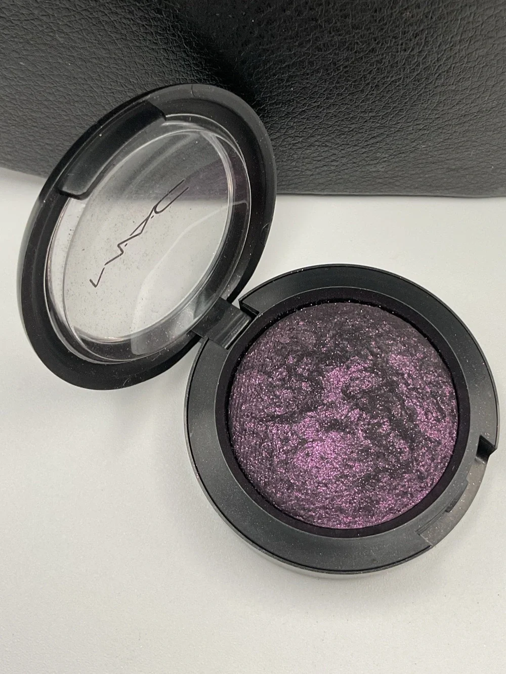 MAC Cosmetics Mineralize Eyeshadow in Young Punk - BNWOB & Limited Edition